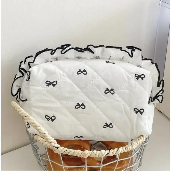 Quilted Makeup Bag Aesthetic Bow Coquette Makeup pouch Traval Toiletry Bag S15 - Picture 3 of 7